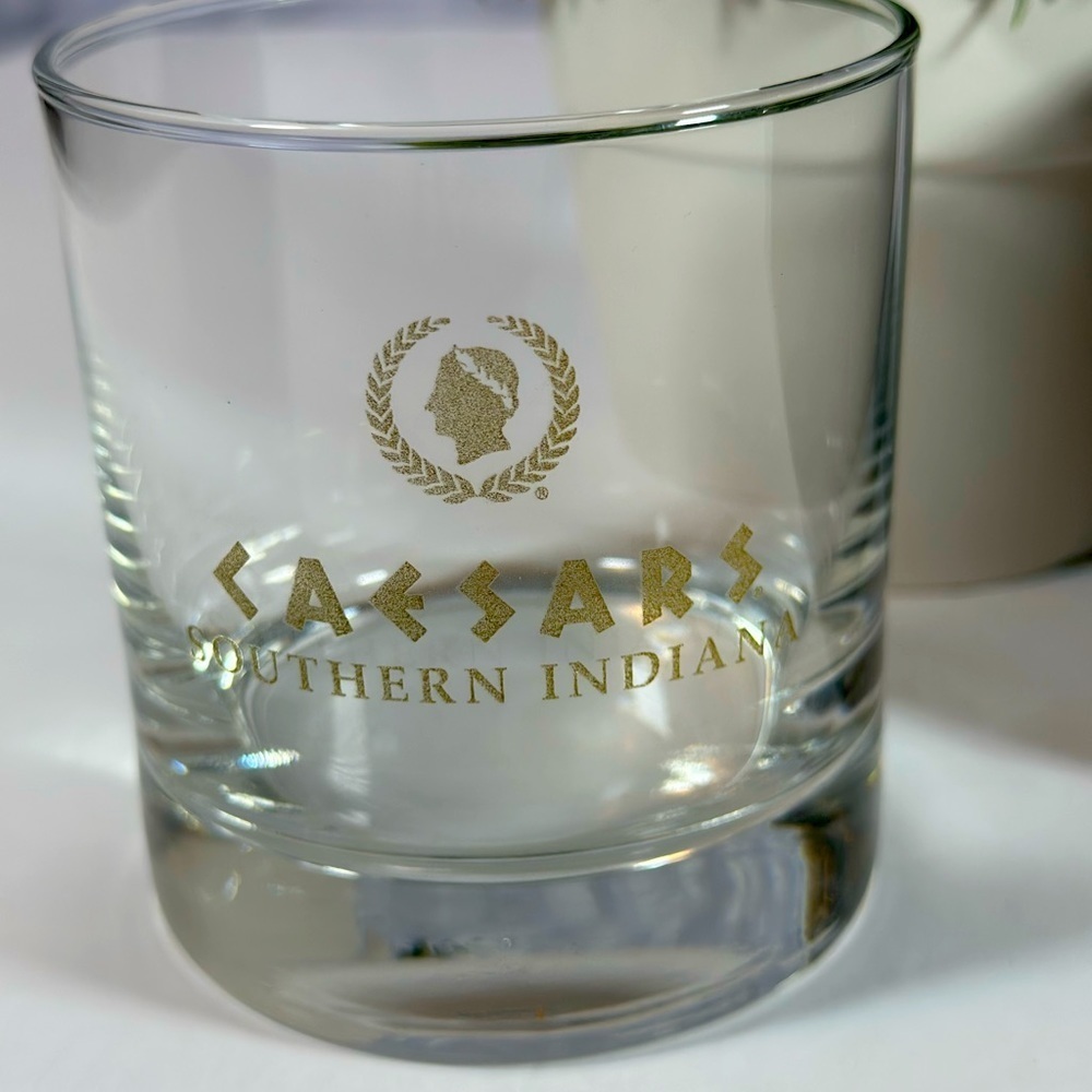 🌱 Caesars Southern Indiana Whiskey Rocks Glasses Set of 2 New In Box